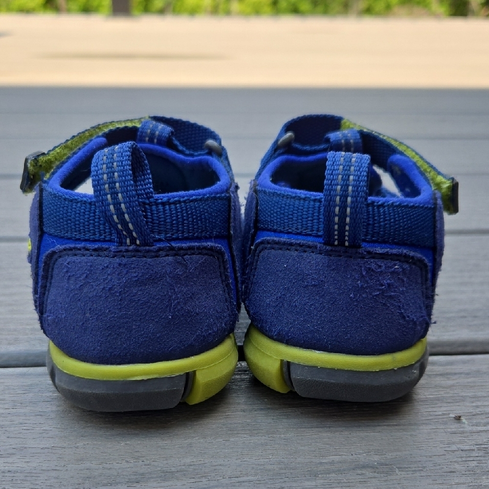 Keen Kids Navy and Lime Sandals - Picture 2 of 7